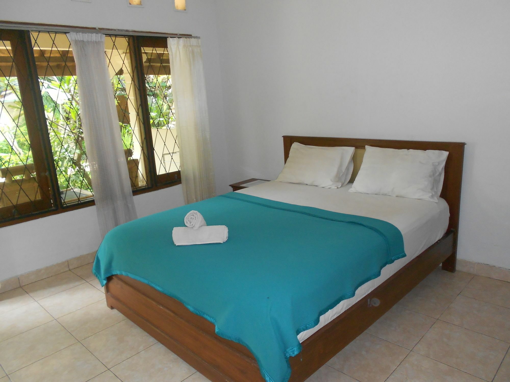 Segara Anak Bungalow & Restaurant Kuta  Esterno foto